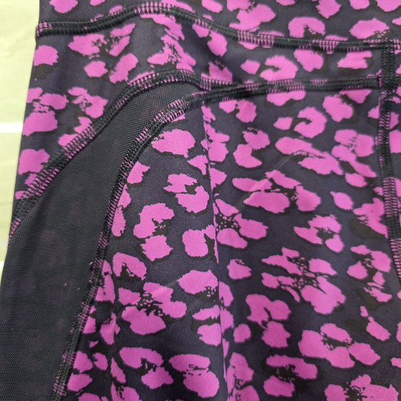 Lululemon Athletica Purple & Black Leopard Print High-Rise Leggings - Picture 6 of 8
